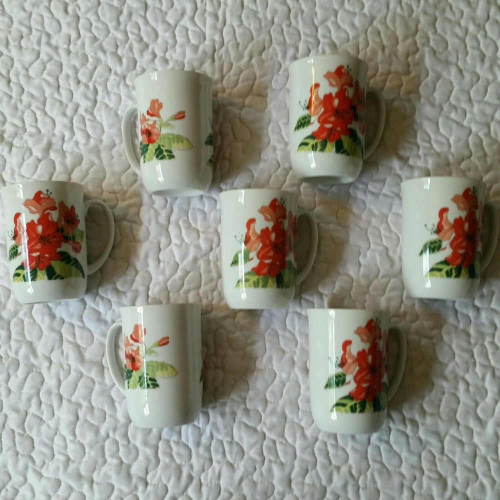 Vintage Shakespeare Garden by MANN Porcelain Flower White 8 Piece Set Cups Mugs